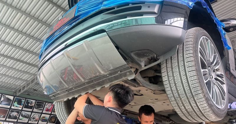 yếu tố ảnh hưởng đến chi phí bảo dưỡng xe land rover