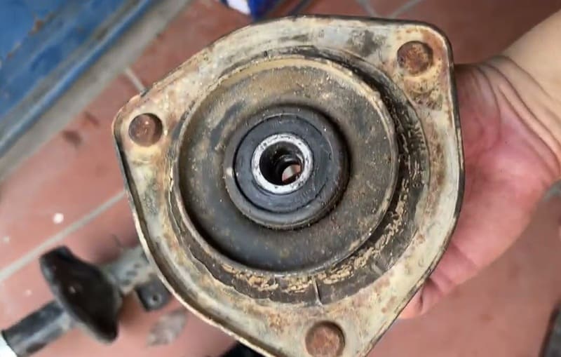 nguyên nhân hỏng bát bèo phuộc ô tô
